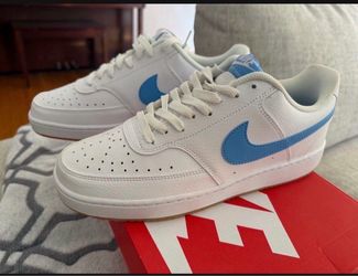 Brand New NIKE court vision $60,size 9 men