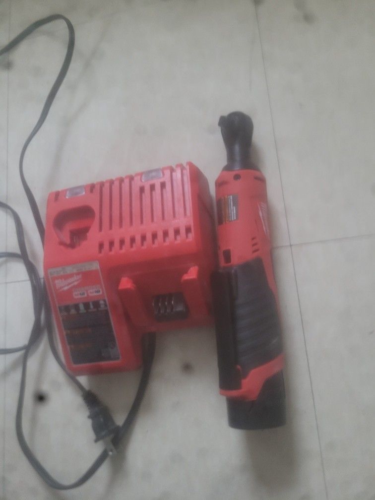 Milwaukee 3/8 Ratchet