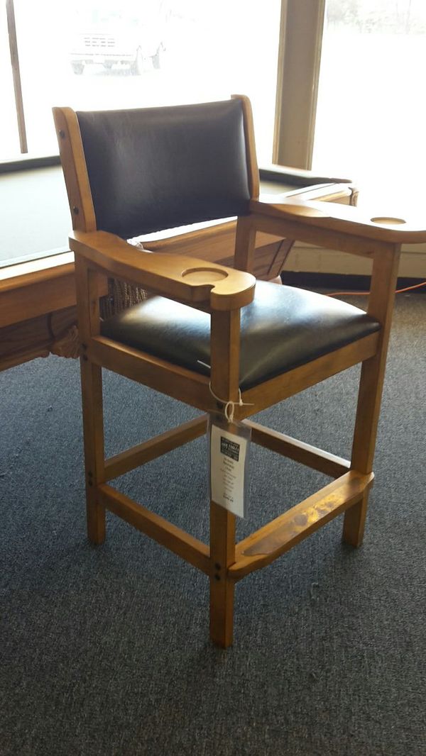 HJ Scott Spectator Chair for Sale in Algonquin, IL OfferUp