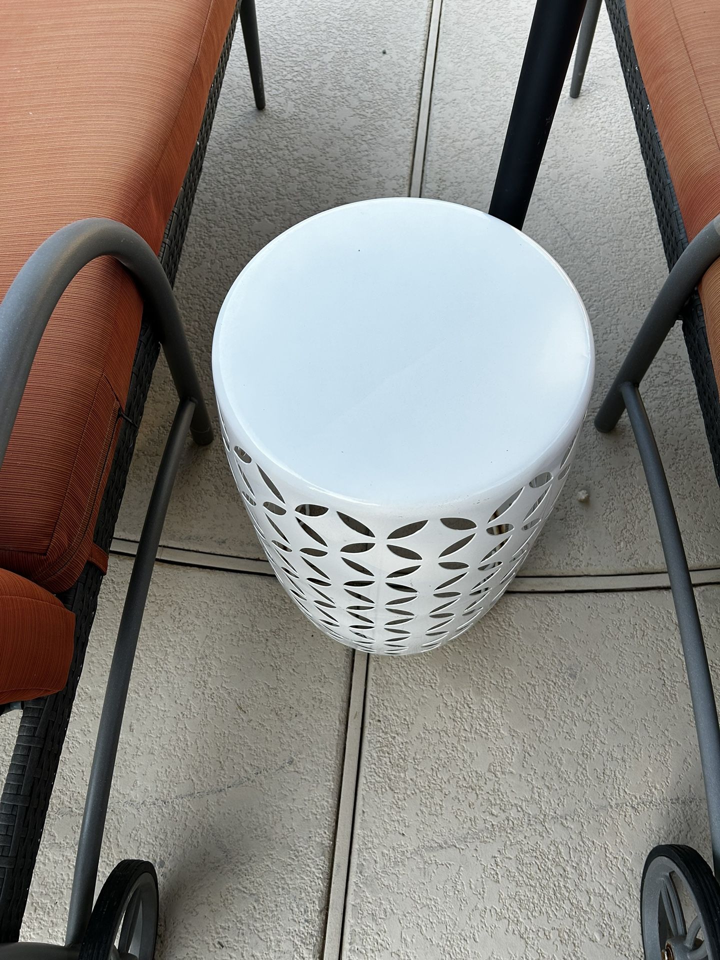 White Metal Patio Side Table for Sale in Gilbert, AZ OfferUp