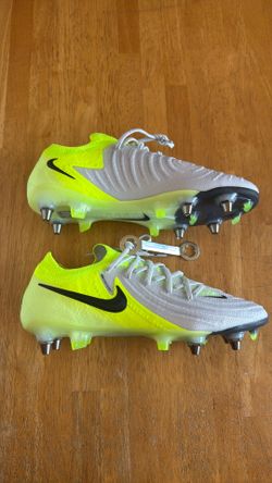 New Nike Phantom GX 2 Elite SG Pro P Silver Volt Soccer Cleats Men’s 7.5, Women’s 9
