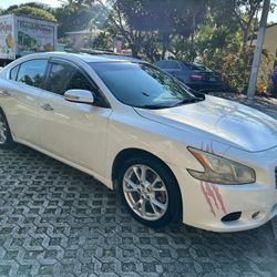 2014 Nissan Maxima 