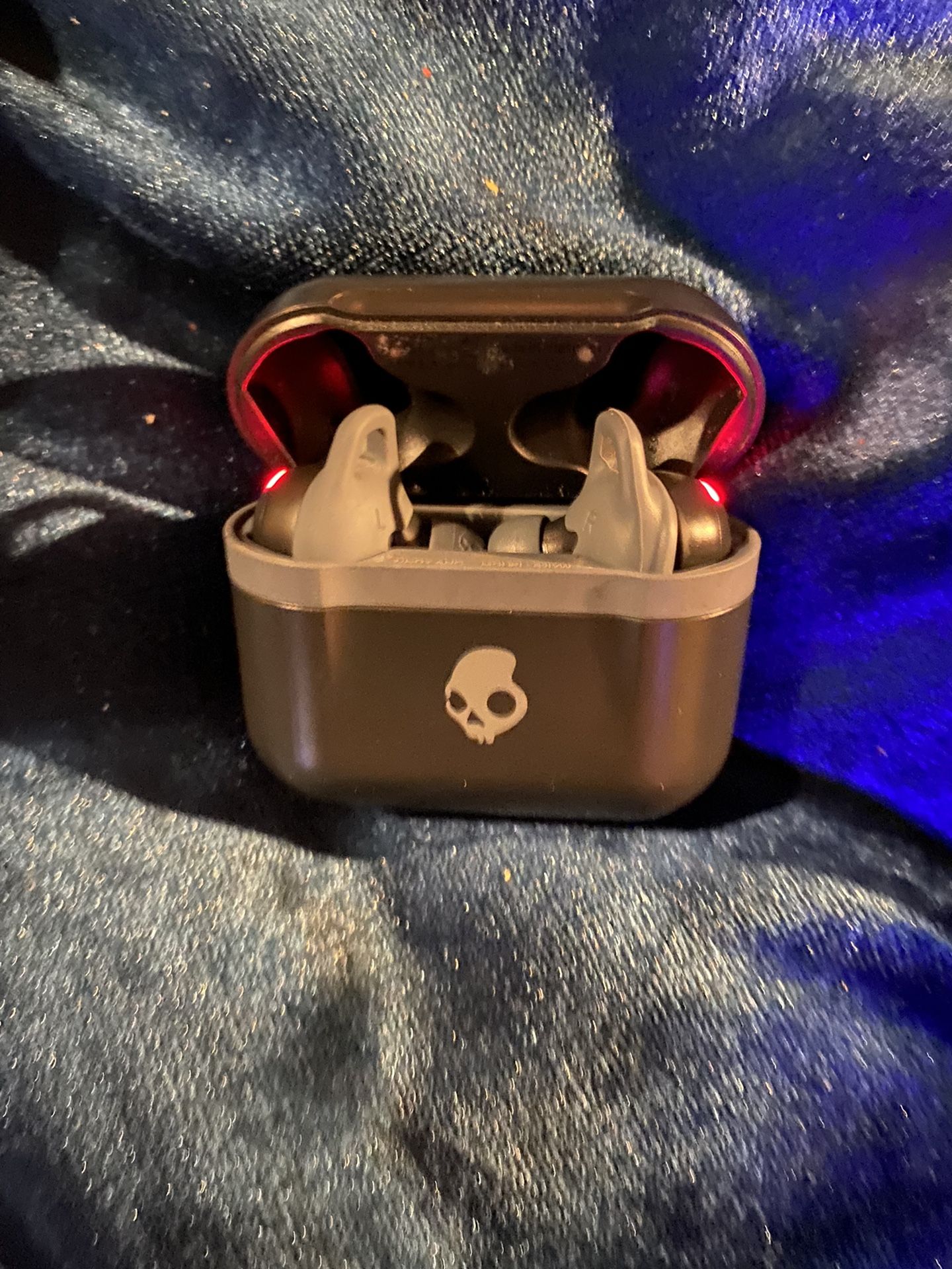 Skull Candy Bluetooth Headphones 