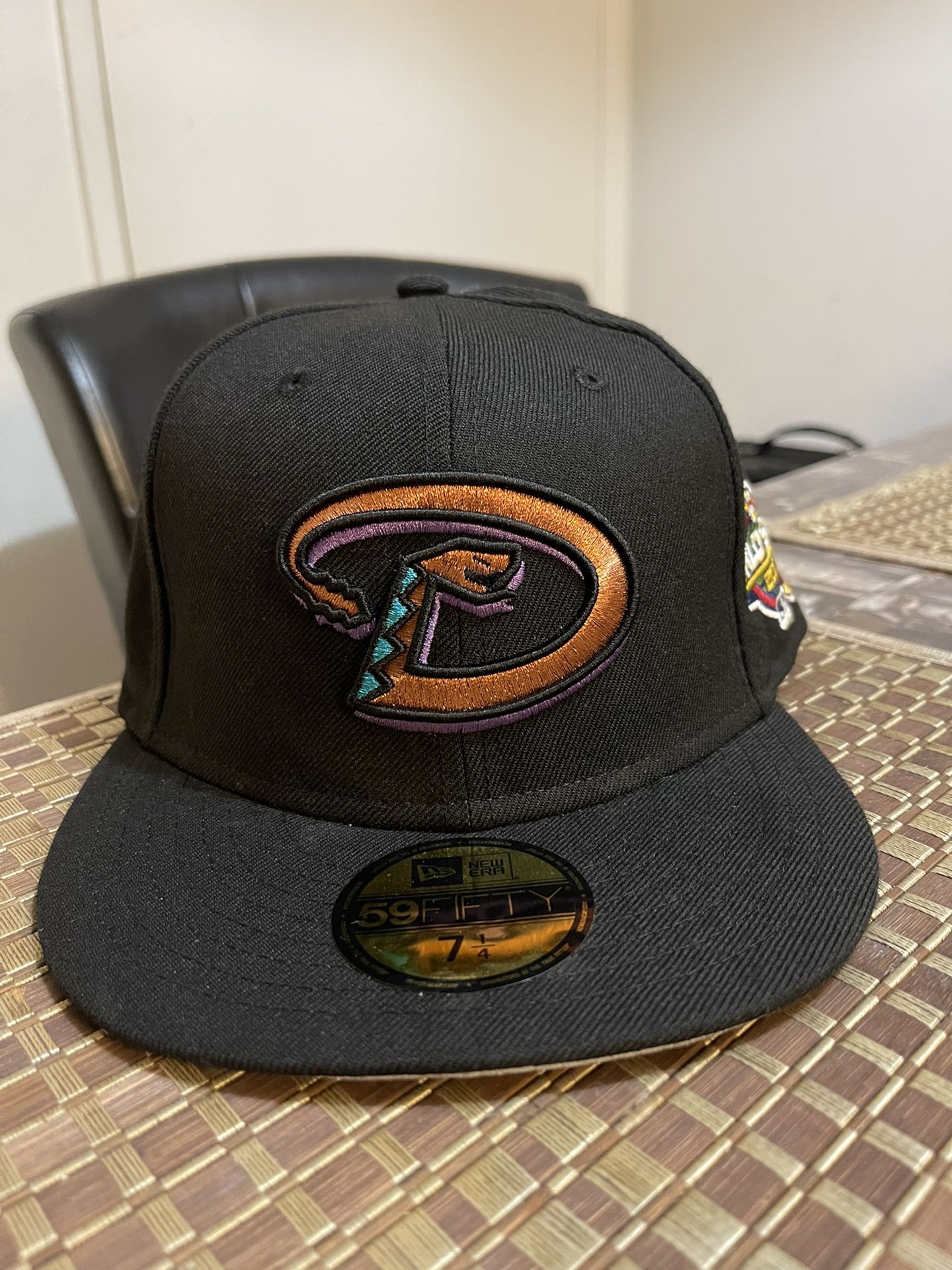Arizona Diamondbacks 2001 World Series Patch Jersey Hat-Black,Purple for  Sale in Jersey City, NJ - OfferUp