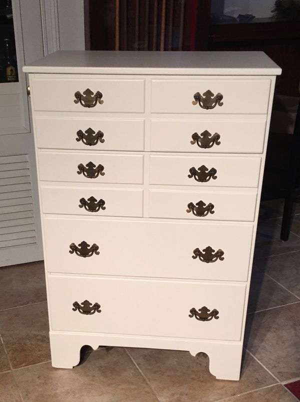 Dresser 4 Drawer Solid Wood Ethan Allen For In Richmond Va Dresser 4 Drawer Solid Wood Ethan Allen For In Richmond Va Offerup