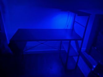 Gaming desk