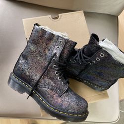 Dr Martens Pascal 1460 Boot like New, Sz6
