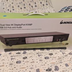 IOGEAR 4-Port Dual View 4K DisplayPort KVMP Switch (Model GCS1944).