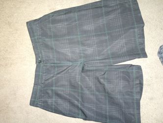 34" Typical Men's Shorts 