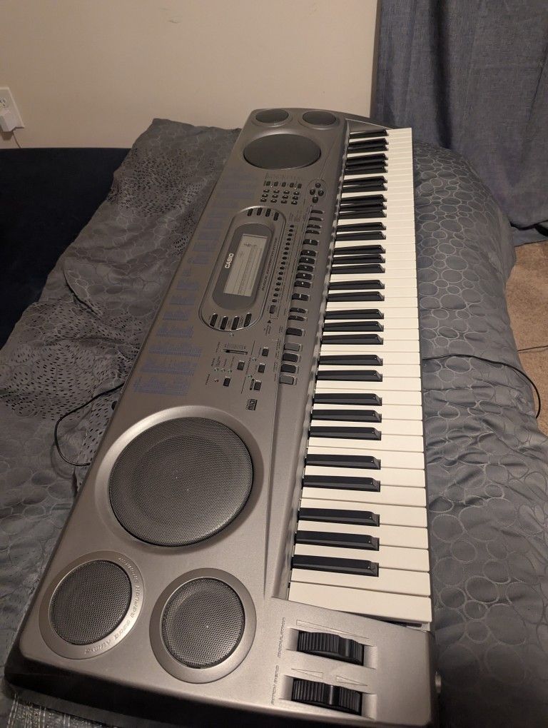 CASIO Wk-1630 Keyboard