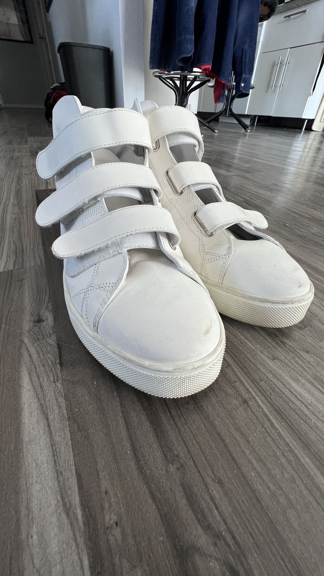 BURBERRY STRAPPY PREFORATED STURROCK MID SNEAKERS
