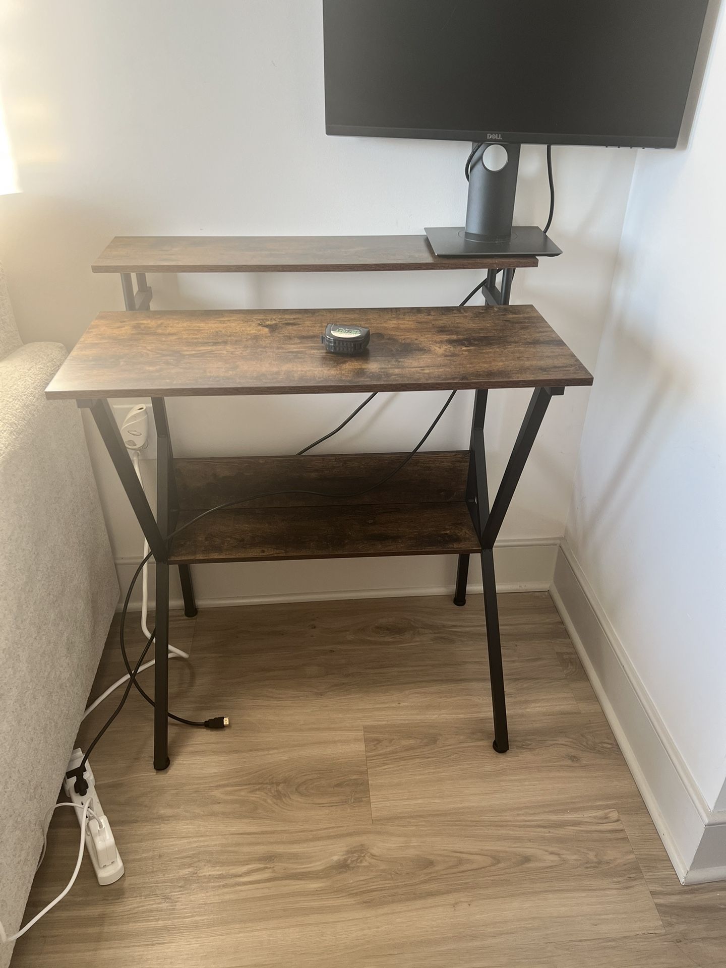 Desk 28x19