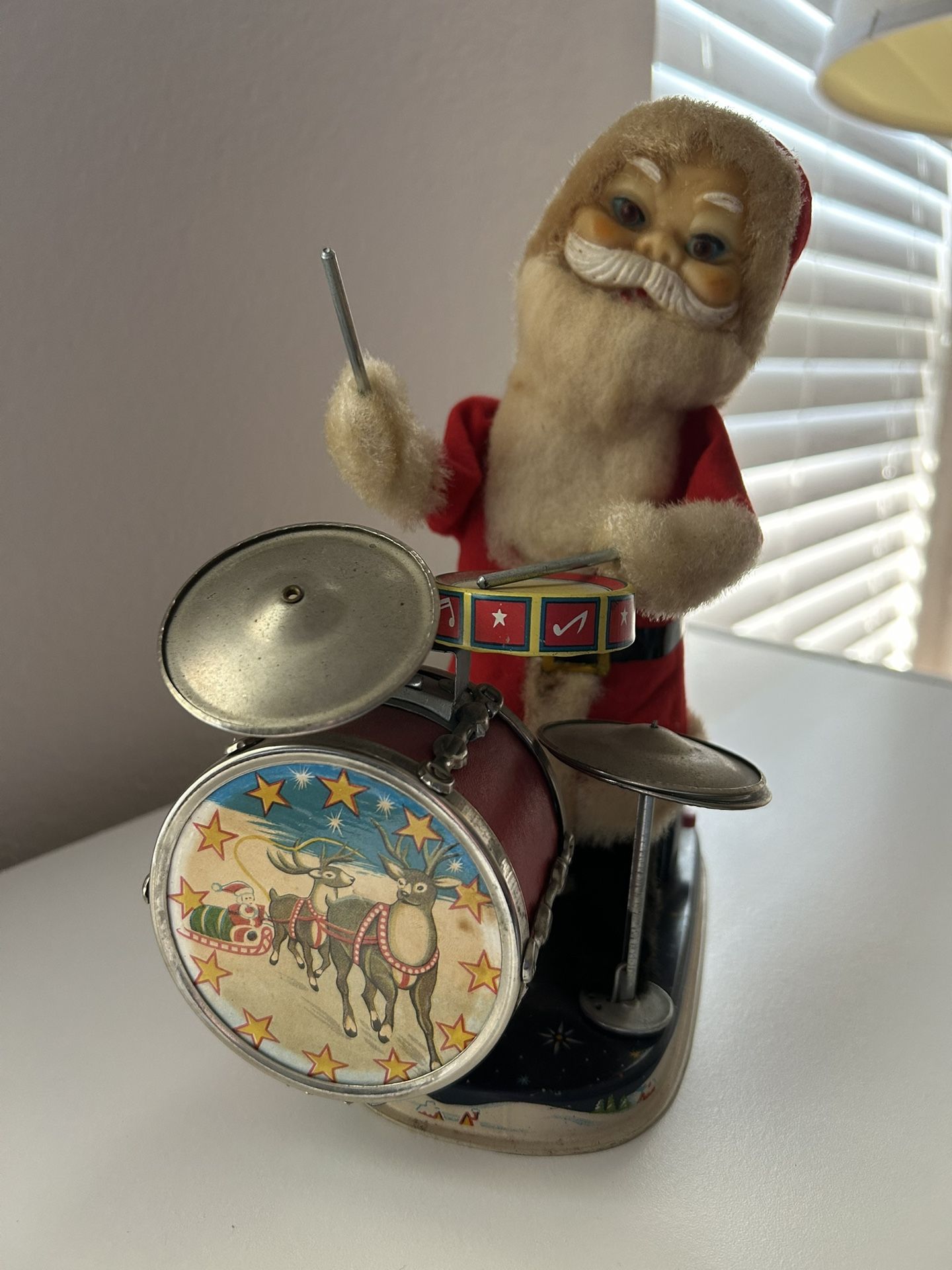 Vintage Happy Santa Drummer