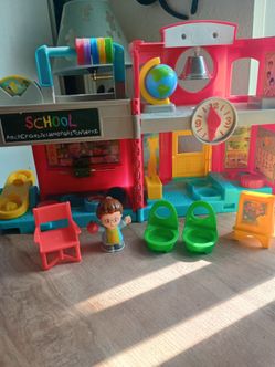 Fisher Price Little People School with teacher music and sounds
