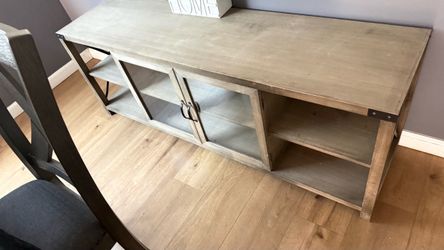 Tv stand