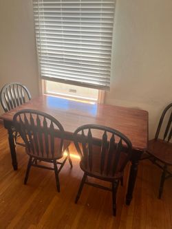 Kitchen tables and chairs
