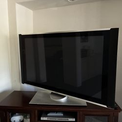 55” UltraVision High Definition Hitachi Plasma Tv