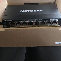 NETGEAR 8 Port PoE Gigabit Ethernet Easy Smart Managed Essentials Switch (GS308EP) - with 8 x PoE+ @ 62W,