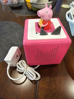 Pink Tonies box with charger.  Works perfect!!!