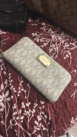 Michael Kors Big Wallet 