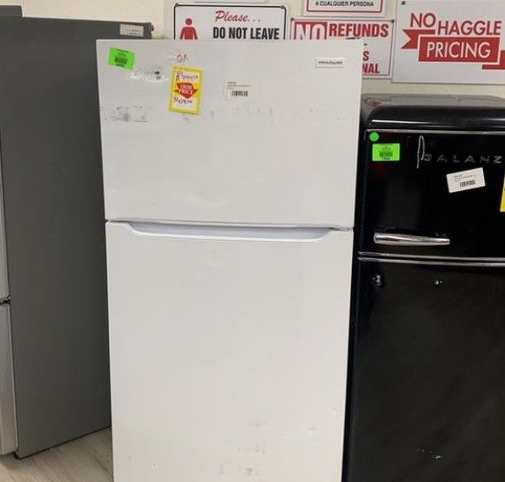 FRIGIDAIRE REFRIGERATOR IHK Home & Garden