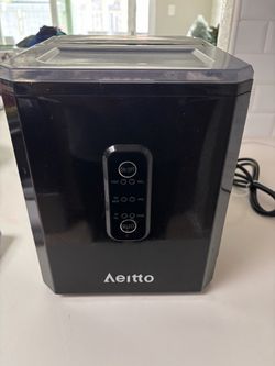 Aeitto Counter top icemaker