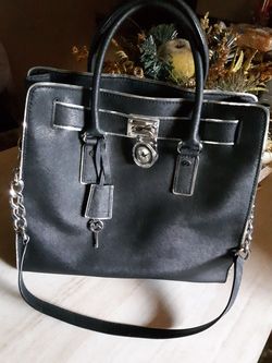 Authentic michael kors purse