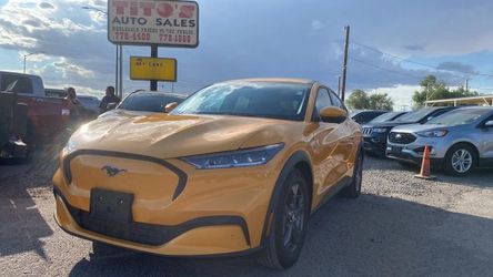 2022 Ford Mustang MACH-E