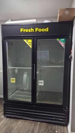 True GDM-49 Commercial Refrigerator 2 Glass Doors