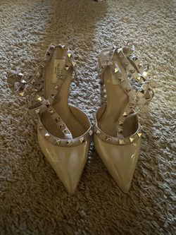 Valentino Garavani Rockstud Nude Patent Heels