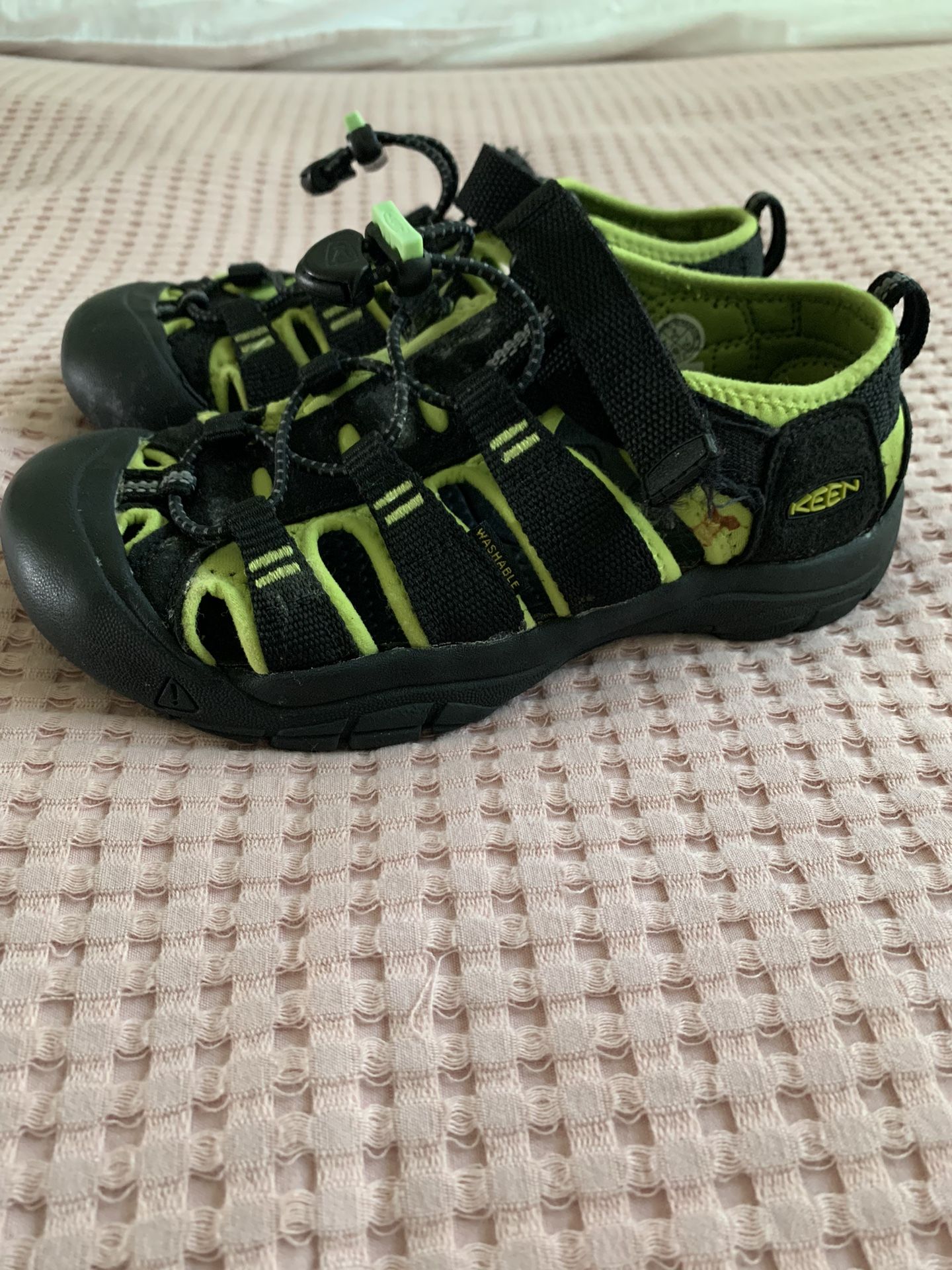 Keen Big Kids Size 2