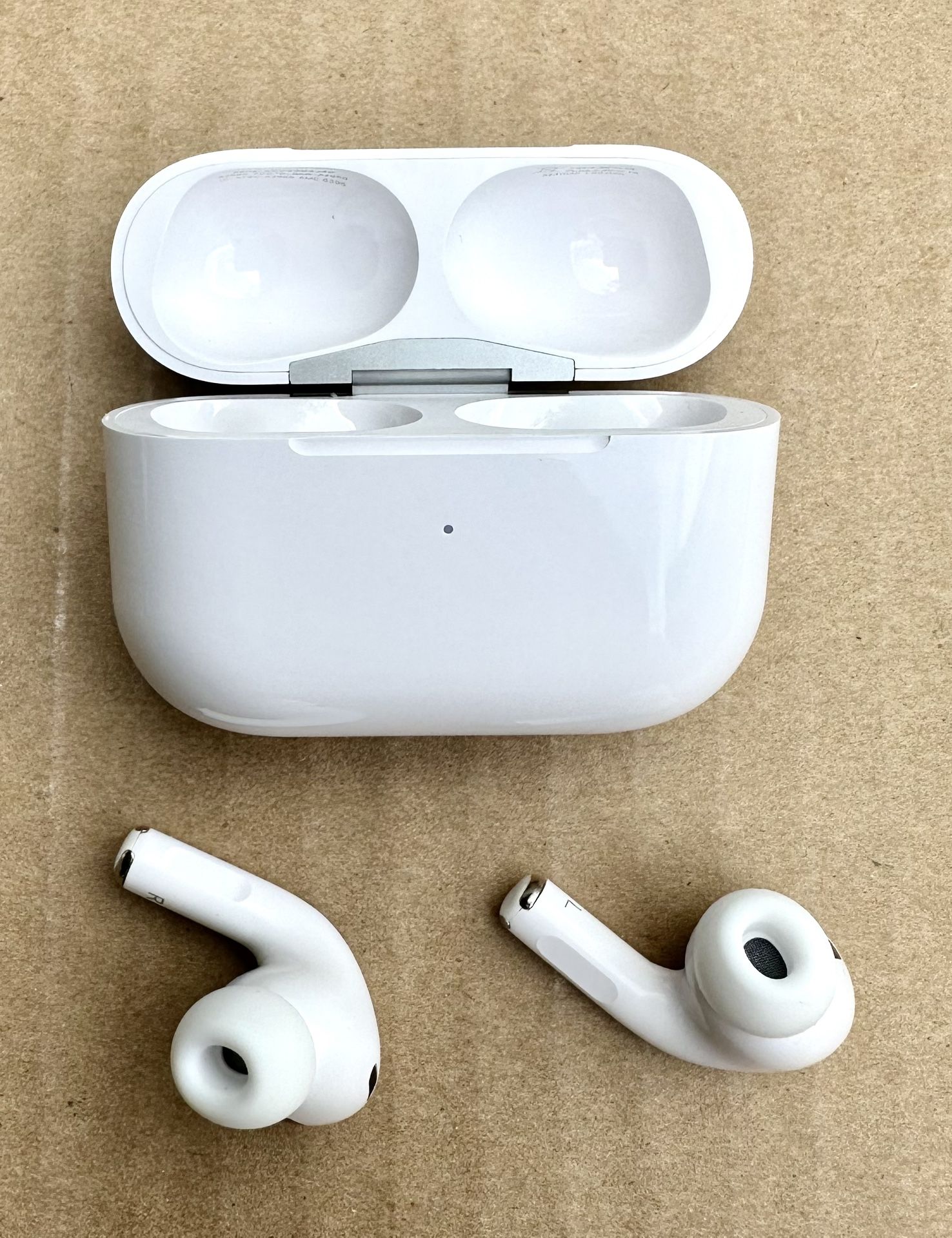 NEW In Box Apple AirPods Pro 2nd Generation with MagSafe Charging