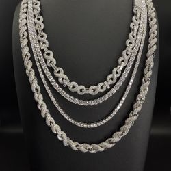 Infinity Link Iced Chain ♾️ VVS Stones