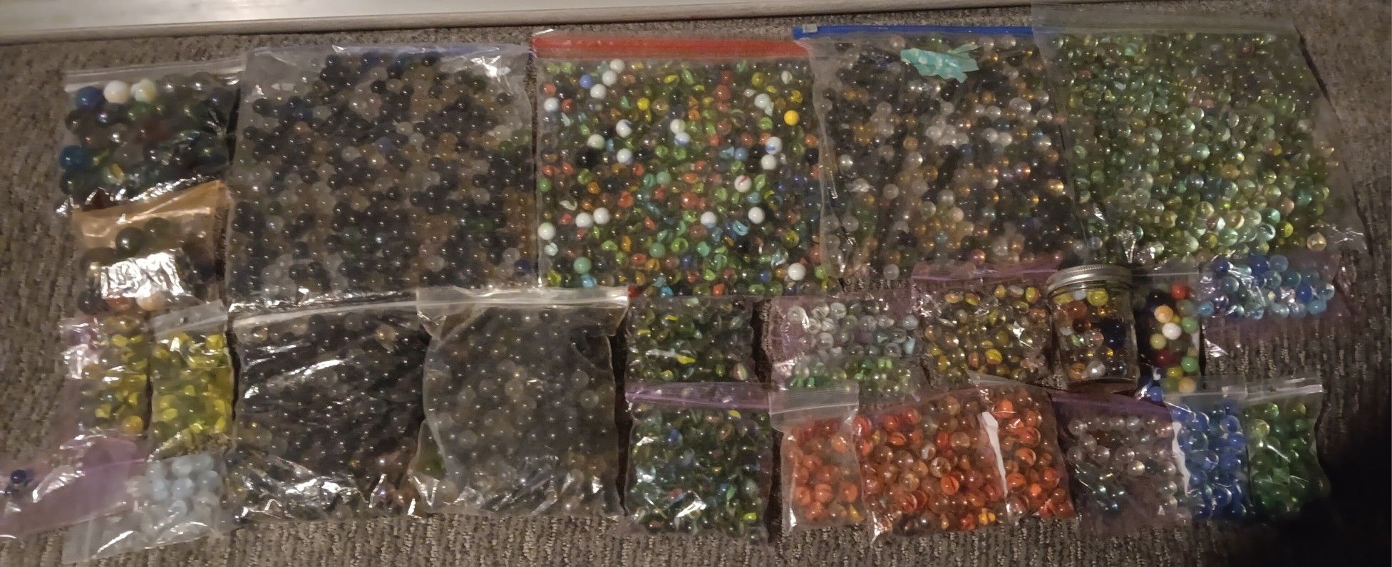 VINTAGE MARBLES OVER 2,400 HUGE COLLECTION