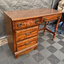 Beautiful Bedroom Desk 
