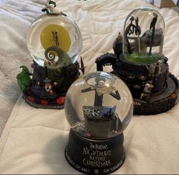 Disney Nightmare Before Christmas Snow Globe