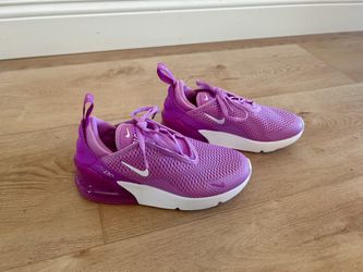 New Nike Air270 Kids Size 1Y