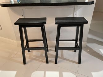 2 Bar Chairs