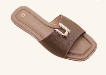 Women’s sandals