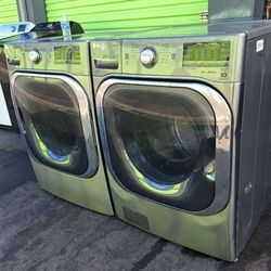 LG GREY JUMBO STEAM 5.2 CU FRONT LOAD WASHER WASHER GAS DRYER SET