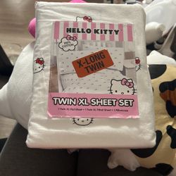 Hello Kitty Twin XL Sheet Set
