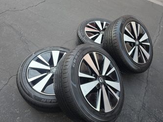 Wheels 175 lugs nissan original