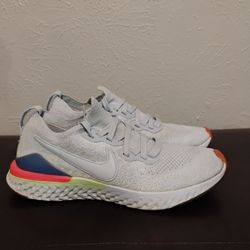 Nike Epic React Flyknit Running Sneakers