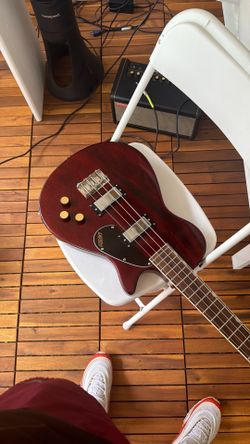 Gretsch bass 4 string