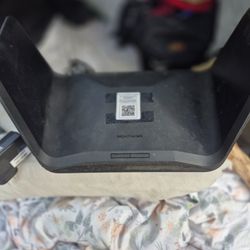 NetGear NightHawk Model: RAX70