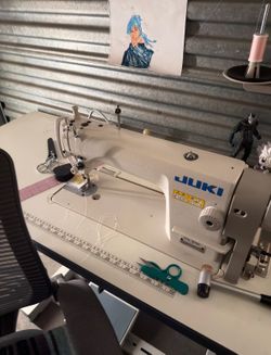 Juki - DDL-8700 Industrial Sewing Machine