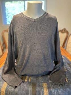 Van Heusen Men’s Sweater Blue Large Pullover