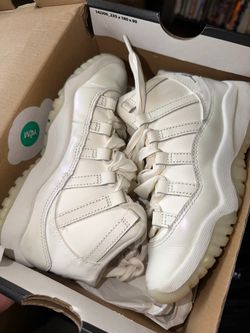 Jordan 11’s size 12c