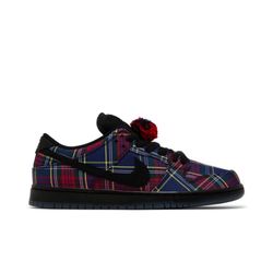 Nike SB Nardwuar Dunk Size 9