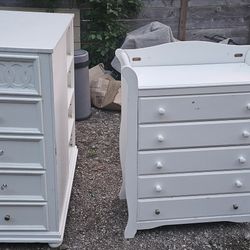 Chest Of Drawers With A Storage Cabinet With Drawers 